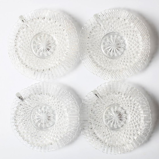 Image 1 of Servizio da tè in vetro trasparente di metà secolo / Decorazione con taglio a diamante / 4 tazze + 4 piattini / Italia / Anni '6