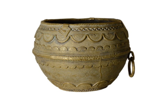 Antike Bronzevase, Schale, ethnischer Topf, handgefertigt in Indien – Dekorative Objekte (photo 4 of 6)
