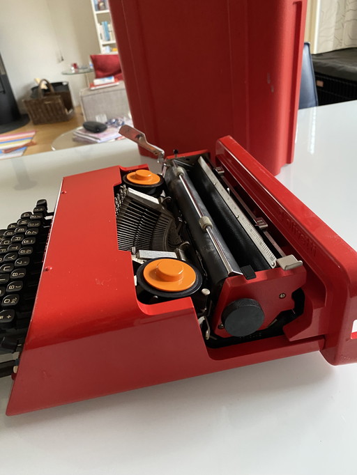 Olivetti Valentinstag