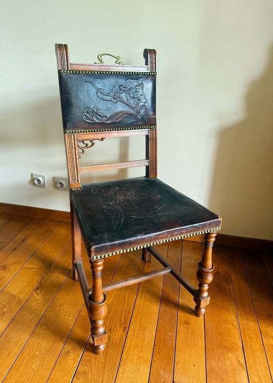 Image 1 of Walnut dining table with 8 chairs