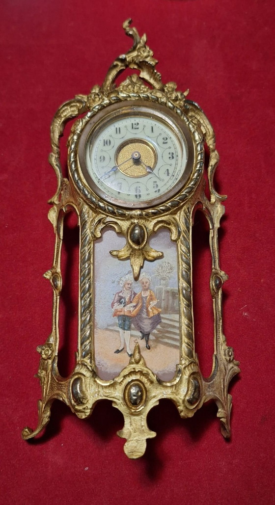 Mignonette Rococo Louis XV Table Clock – Glass, Porcelain (photo 2 of 12)