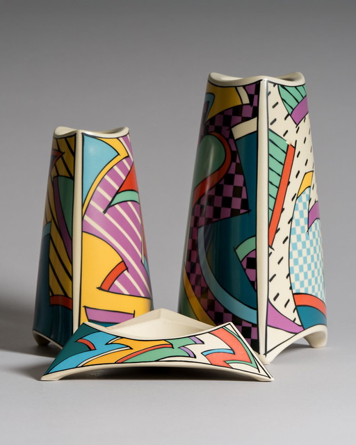 Dorothy Hafner pour Rosenthal, Duo de vases "Flash" et cendrier assorti, Allemagne, années 1980