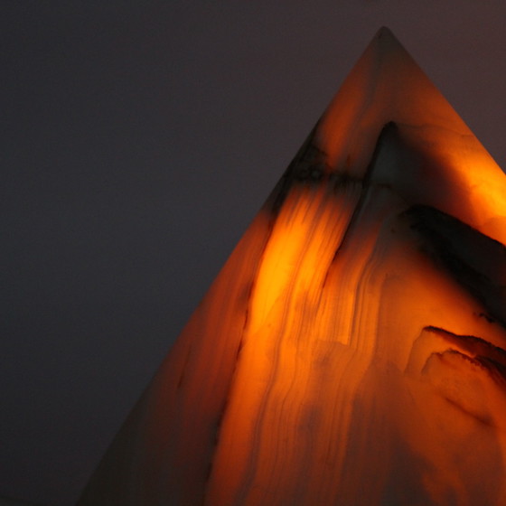 Image 1 of Vintage onyx piramide lamp
