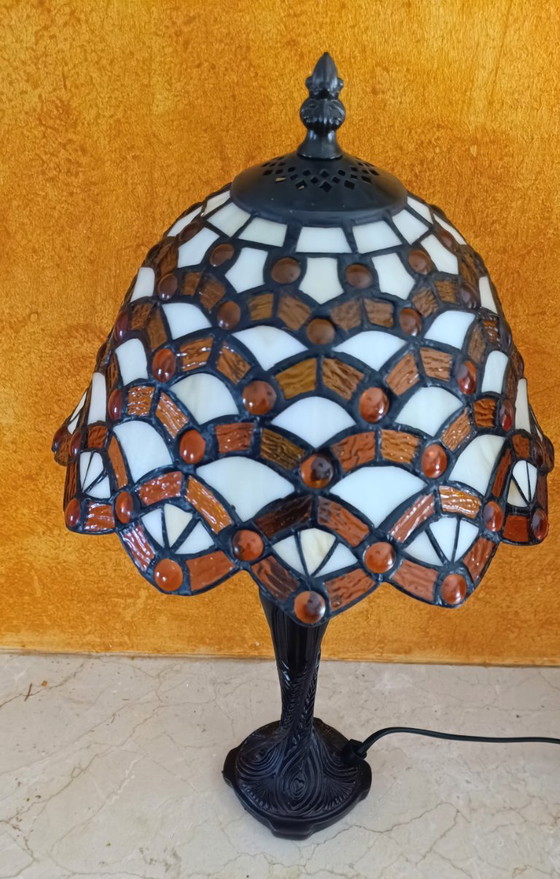 Image 1 of Tiffany style lamp