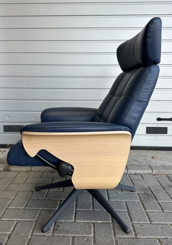Flexlux Sense con otomana – Sillones, Wood, Leather (photo 7 of 11)