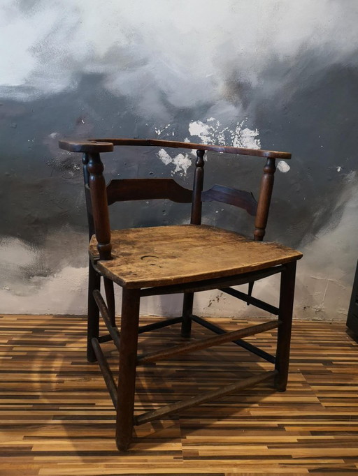 Antique solid wood armchair with armrests - Authentic rustic style