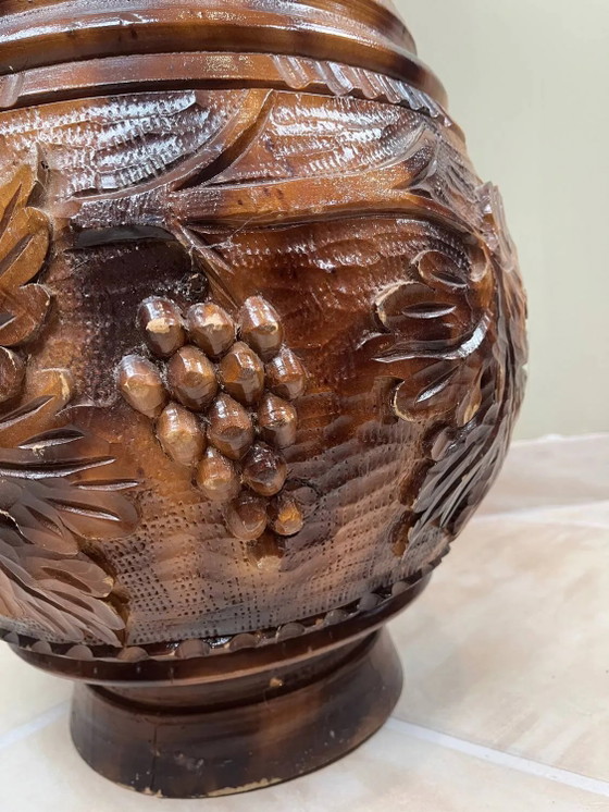 Bedeutende geschnitzte Holzvase – Pflanzkübel, Wood (photo 14 of 16)