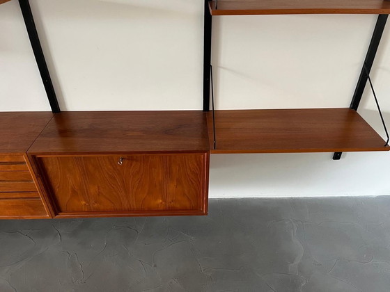 Image 1 of Unidad de pared del sistema real de Poul Cadovius