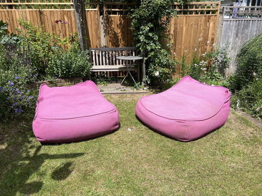 Paola Lenti float lounge chairs