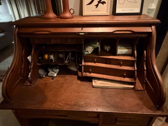 Image 1 of Secrétaire à volet roulant ancien - numéroté