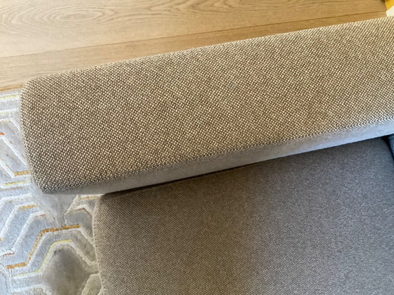 Image 1 of Artifort sofa Mare with fixed back cushion.