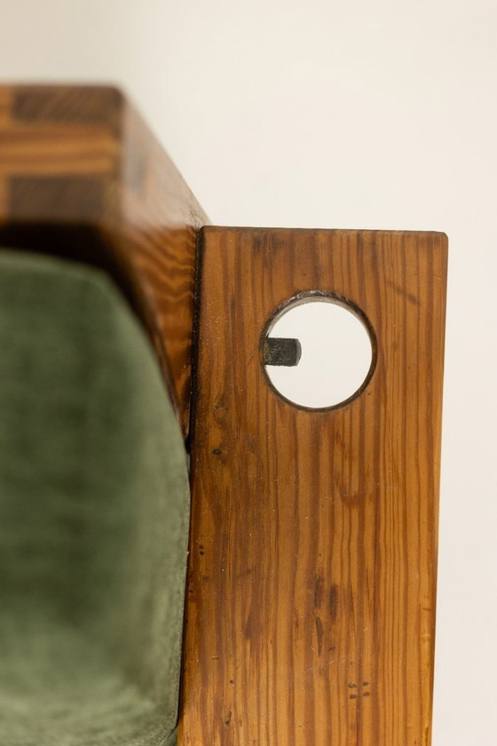 Image 1 of Een paar fauteuils in modernistische stijl, gemaakt van grenenhout. Jaren 60.
