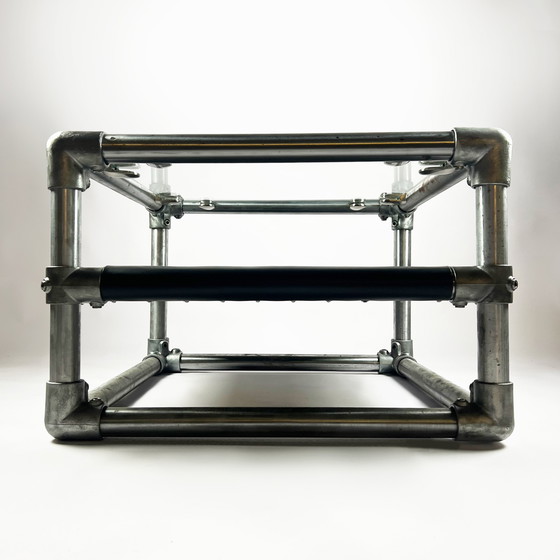 Image 1 of Tavolino industriale a trifoglio