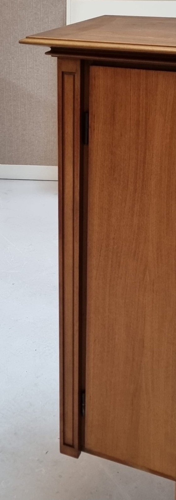 Mid Century Midboard – Vitrinas, Wood (photo 14 of 21)