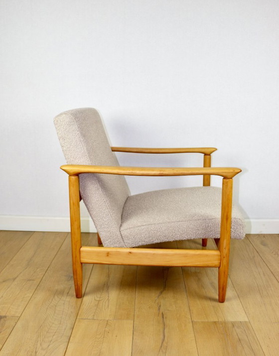 Image 1 of GFM-142 fauteuil, ontwerp van Edmund Homa uit de jaren 70, beige boucle - 2 stuks beschikbaar