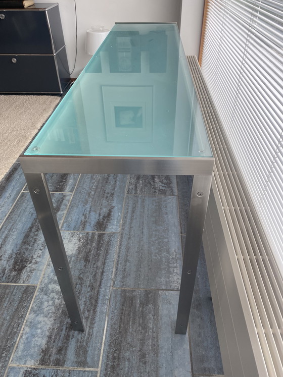 Image 1 of Console tafel met groen/blauwig glas 