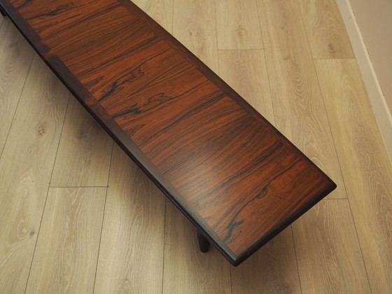 Dänisches Lowboard aus Palisanderholz mit schwarzen Beinen – Flaches Mid-Century-Modern-Design, 1970er Jahre (photo 9 of 9)