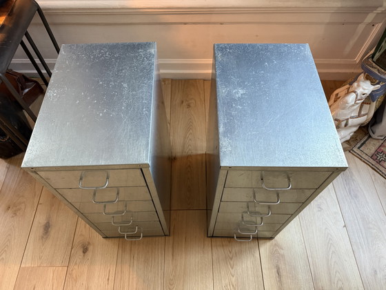 Image 1 of Set di cassettiere in metallo industriale – stile studio vintage