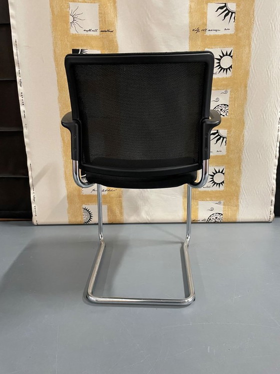 Image 1 of Comfortable office chair