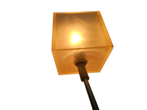 Dutch design - Goods - design Chris Slutter - leaning lamp - 'Lazy lamp' (lampe paresseuse)