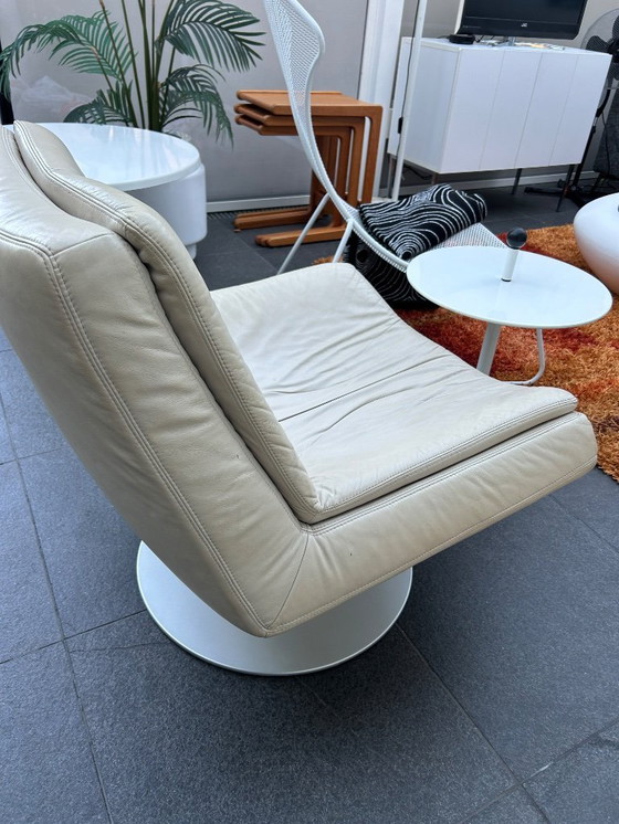 Image 1 of Vintage design leather lounge chair