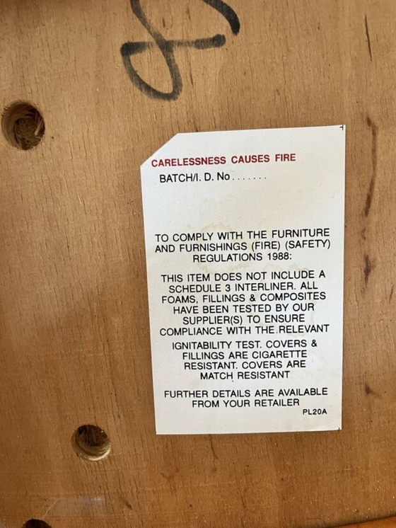 Image 1 of 4 sedie in legno e tessuto a coste