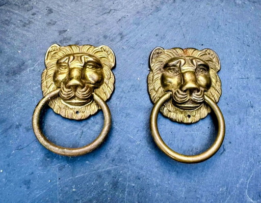 2 poignées de meuble en laiton lion style Louis XIV