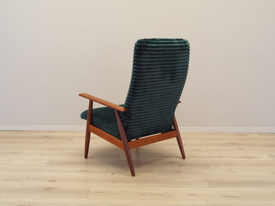 Image 1 of Fauteuil en velours, design danois, années 1970, production : Danemark
