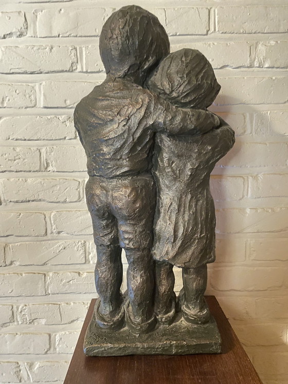 Einzigartige XL-Skulptur „Comfort“ – Geert & Roel Kunen (62cm) inkl. Holzsockel – Bildhauerei, Bronze, Wood (photo 4 of 9)