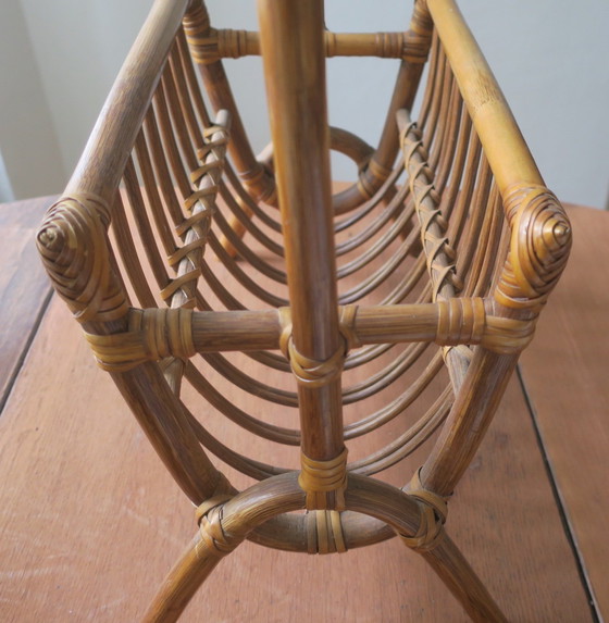 Image 1 of Revistero de bambú de mediados de siglo, década de 1960