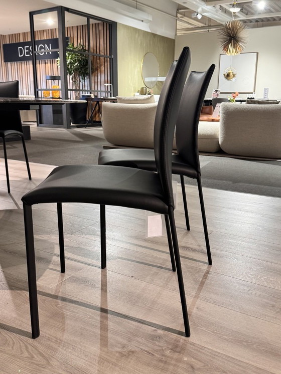 Image 1 of set van 6 design stoelen Nobile van Draenert