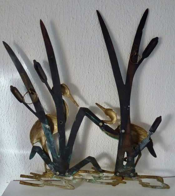 Image 1 of Decorazione murale vintage in ottone con due gru tra le canne.