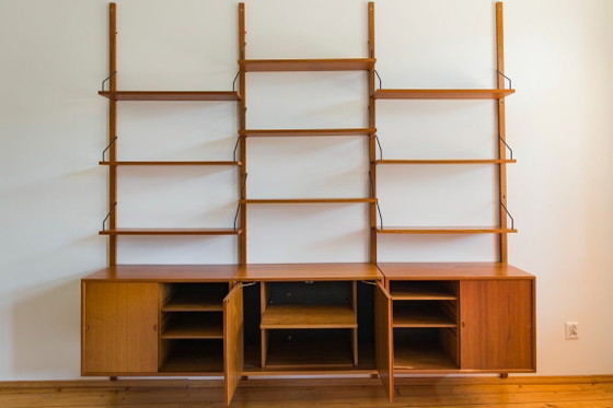 Image 1 of Modulair wandopbergsysteem van Poul Cadovius voor Cado, jaren 60.