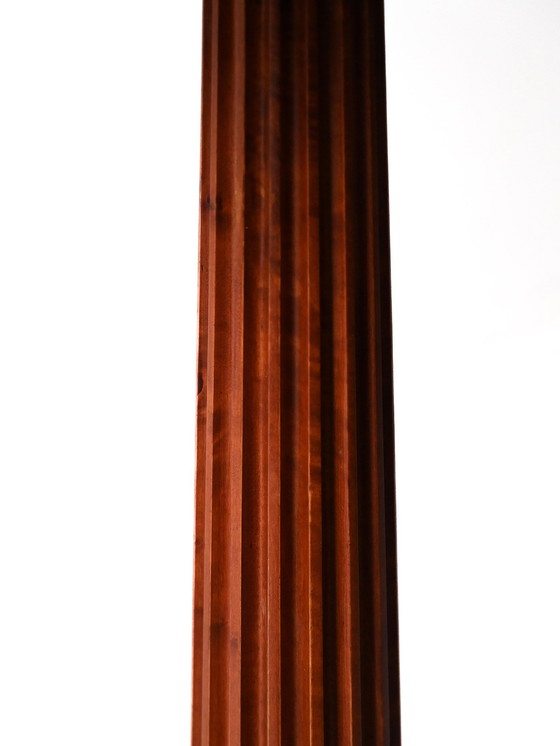 Image 1 of Tavolo da bar in mogano con base in acciaio e stelo intagliato