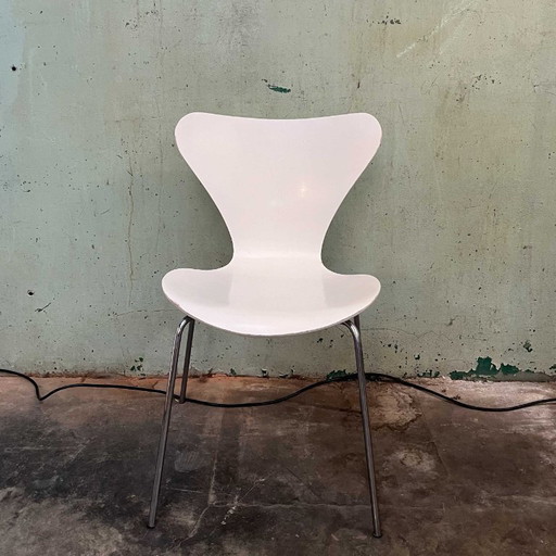 Butterfly chairs 4x Arne Jacobsen by Fritz Hansen