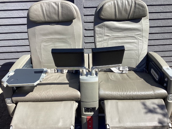 Image 1 of Sedili in pelle vintage di classe business dell'aereo A320