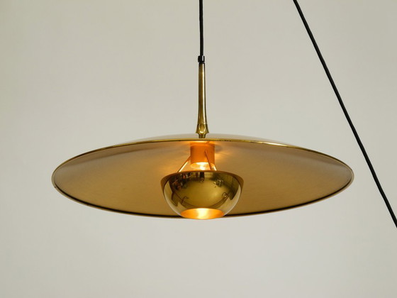 Image 1 of Grande lampada a sospensione originale Florian Schulz Onos 55 in ottone degli anni '80 con sistema di carrucole regolabile