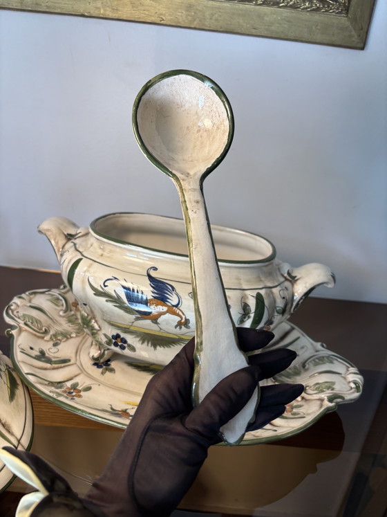 Image 1 of Soupière Capodimonte Faïance estilo Renacimiento 