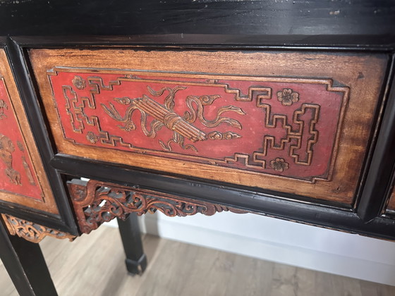Image 1 of Buffet chinois ancien à 2 tiroirs