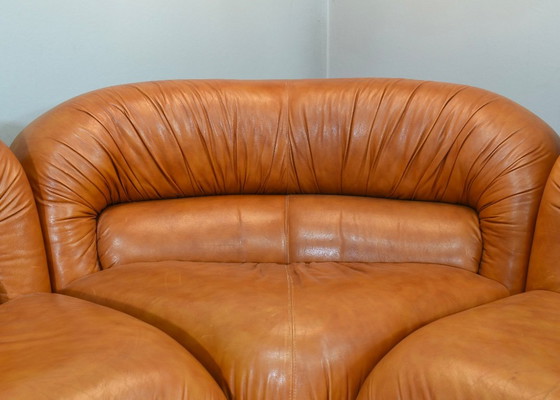 Canapé d'angle Rossi di Albizzate en cuir cognac, Italie – années 1970 – Canapés modulables, Leather, Vintage (photo 9 of 18)