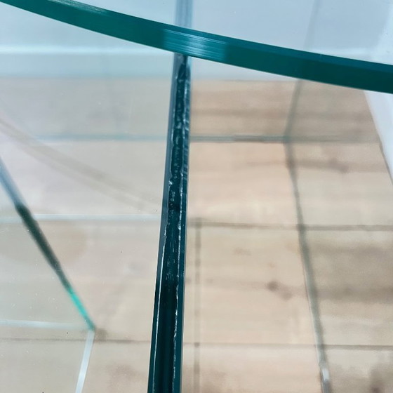 Image 1 of CAMIF set di tre tavolini impilabili in vetro traslucido, 1980