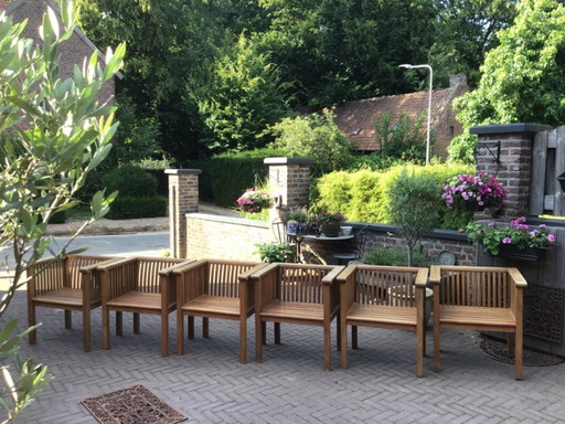 Chaises de jardin séparées en teck de Gloster en très bon état.