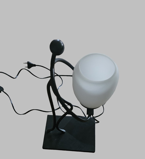 Image 1 of Lampada da tavolo dal design giocoso – Metallo figurativo e vetro opaco