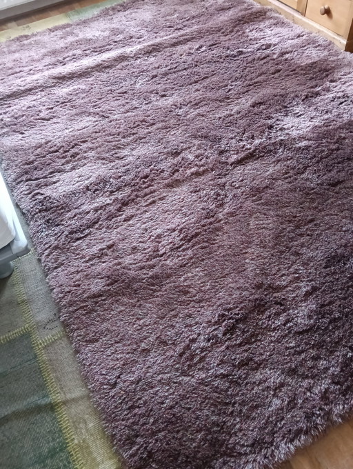 High pile rug showroom model