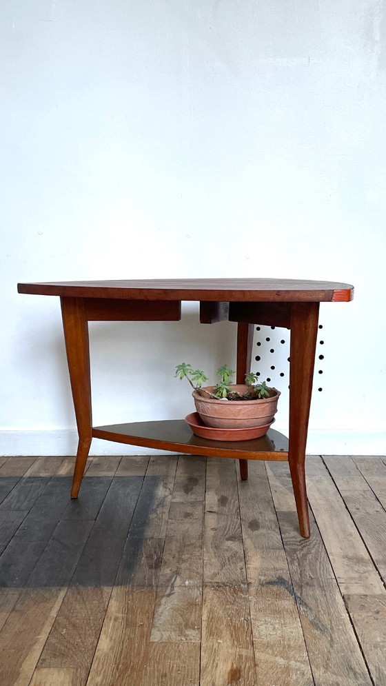 Tripod Coffee Table, 1950s/60s – Plastic, Plexiglass (photo 10 of 34)
