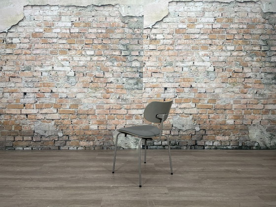 Image 1 of Egon Eiermann SE68 con tessuto