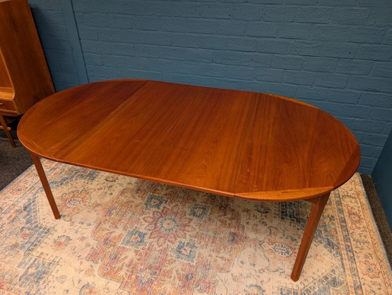 Image 1 of Vintage round extendable dining table, 1960s