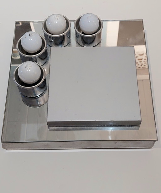 Space Age wand- of plafondlamp in Italiaanse stijl van Veca. Mid-century.