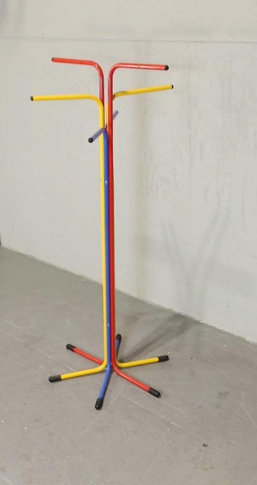 Image 1 of Tord Björklund für Ikea Kleiderbügel im Stil von Memphis Milano