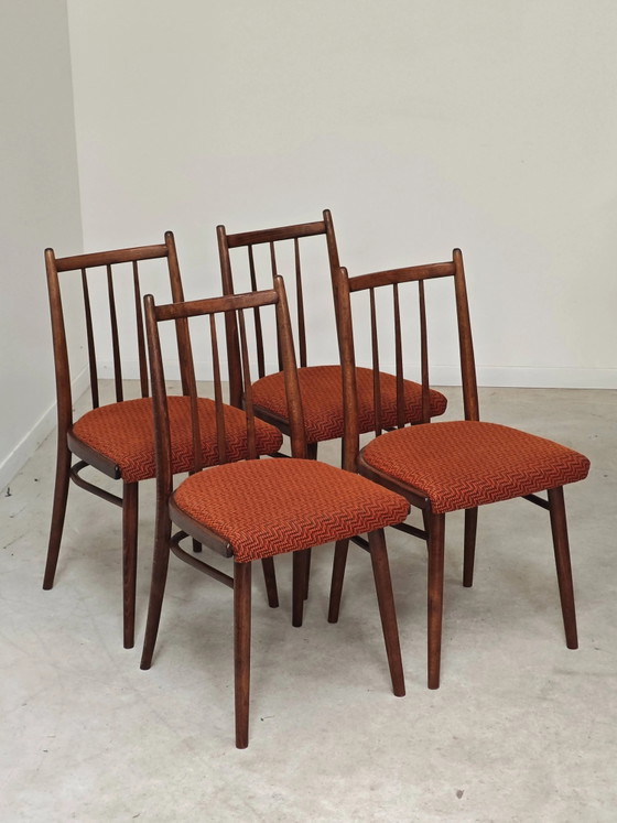 Juego de 4 sillas de comedor TON Bystrice Antonin Suman tela naranja – Thonet, Wood, Mid Century Modern (photo 16 of 16)